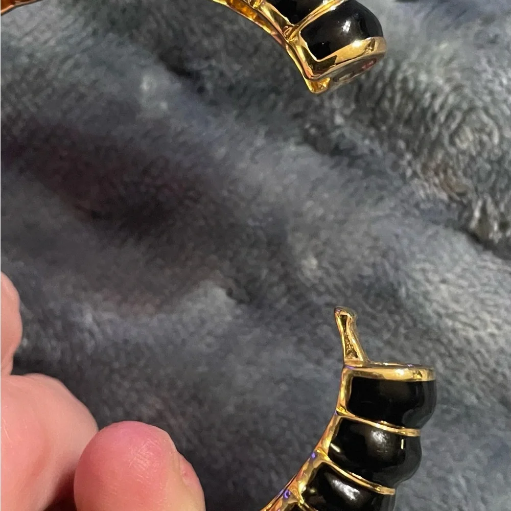 Vintage KJL Elephant Bangle Bracelet - Picture 7 of 8